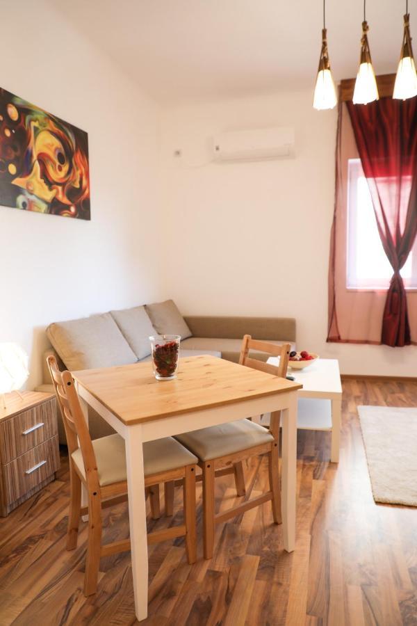 Ultracentral Apartament With Balcony - Old Town 부쿠레슈티 외부 사진